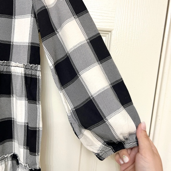 Girls Old Navy Buffalo Check Long Sleeved Dress Size 8 Medium - Picture 3 of 4